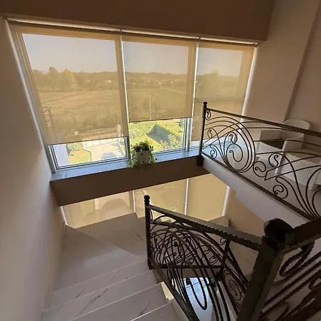 31 Ad Hamallaj Villa Draç