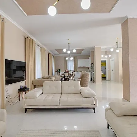 31 Ad Hamallaj Villa *